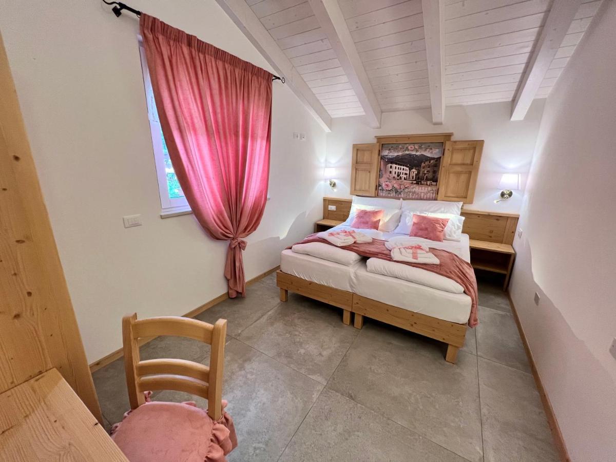 La Finestra Sul Giardino - B&B Cavedine Ngoại thất bức ảnh